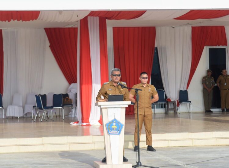 Pj Wali Kota Pimpin Apel Gabungan Lingkup Pemkot Kendari