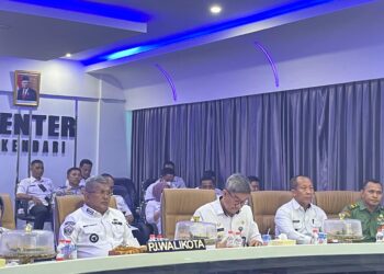 Pj Wali Kota Kendari Rakor Inflasi Bersama Mendagri