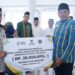 Peringati Isra Mi’raj Pemkot Kendari Serahkan Bantuan pada Keluarga Miskin Ekstrem dan Stunting