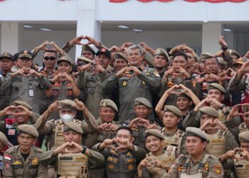 Pj. Wali Kota Silaturahmi Bersama Keluarga Besar Satpol PP Kota Kendari