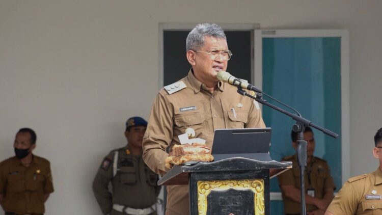 Pj Wali Kota Kendari Minta ASN Tingkatkan Kedisiplinan dalam Memberikan Pelayanan kepada Masyarakat