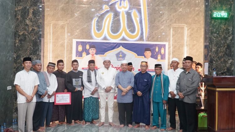 Pemkot Kendari Peringati Nuzulul Qur’an Di Masjid Al-Hijrah
