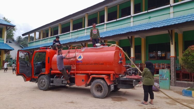 Situasi Tanggap Darurat PDAM Kota Kendari Siap Layani Korban Banjir 24 Jam