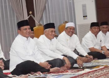 Pj Wali Kota Kendari Buka Puasa Bersama Pemerintah Provinsi Sultra