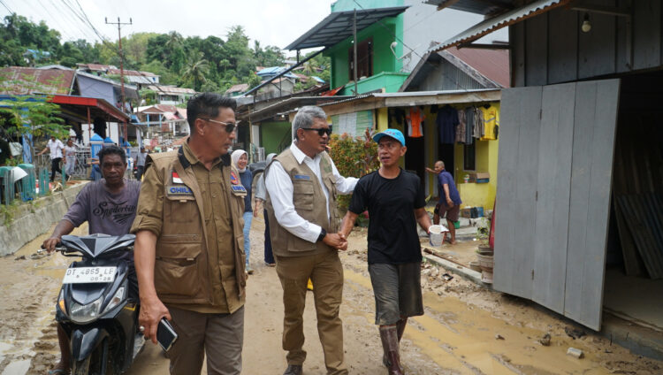 Pj Wali Kota Ajak BNPB RI tinjau Lokasi Banjir di Kota Kendari