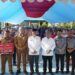 Pj Gubernur Sultra Serahkan Bantuan Sosial kepada Dhuafa dan Yatim Piatu Korban Bencana