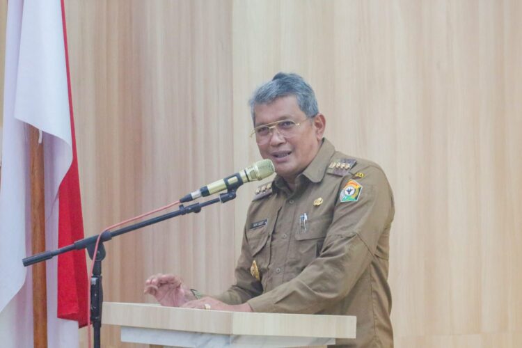 Pj Wali Kota Kendari Buka Sosialisasi Anti Korupsi bagi Para Kepala Sekolah