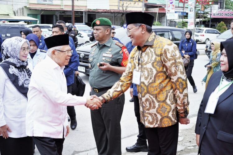 Pantau Penanganan Stunting di Kota Kendari, Wapres RI Didampingi Pj Wali Kota Kunjungi Puskesmas Lepo-lepo