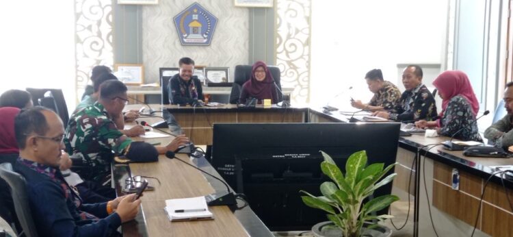 Bantu Masyarakat, Dharma Wanita Kota Kendari Gelar Pasar Pangan Murah