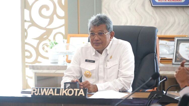 Pj Wali Kota Kendari Ikuti Rakor Bersama Mendagri Terkait Isu Strategis Pelaksanaan Pilkada