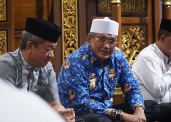 Pemkot Kendari Buka Bersama Warga Terdampak Banjir di Kelurahan Kampung Salo 
