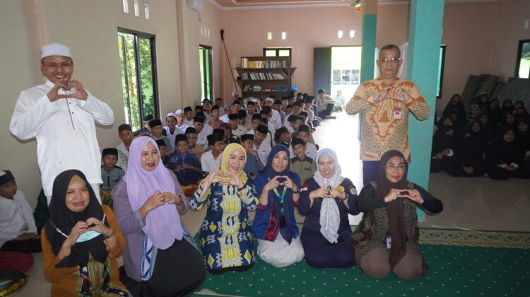 Asosiasi Sekretaris Pemkot Kendari Berbagi di Pondok Tahfidzul Qur’an Al-Manan