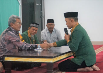 Tunaikan Zakat, Pj Wali Kota Kendari Ajak ASN Pemkot Bayar Zakat Melalui Baznas