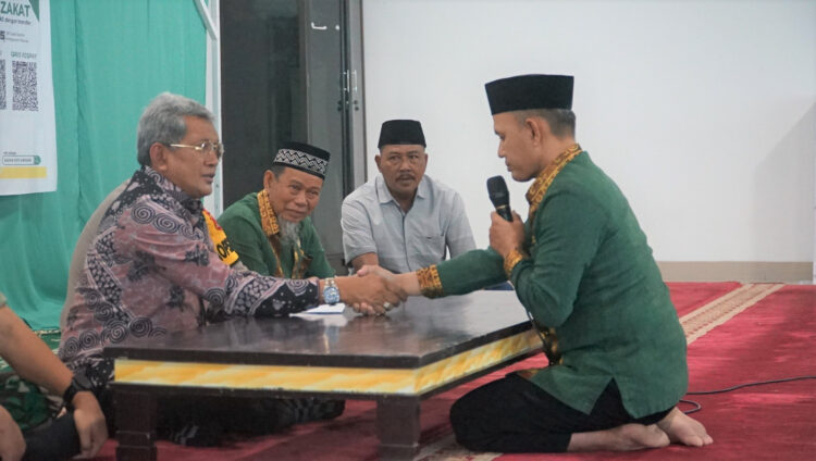 Tunaikan Zakat, Pj Wali Kota Kendari Ajak ASN Pemkot Bayar Zakat Melalui Baznas