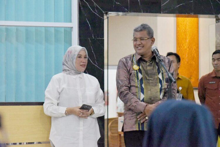 Pj Wali Kota Lepas Kontingen PKK Kota Kendari ke Jambore Kader PKK Tingkat Provinsi Sultra