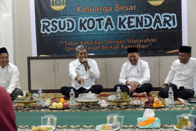 Buka Puasa Bersama RSUD, Pj Wali Kota Kendari : Manfaatkan Momen Bulan Ramadhan dengan Baik