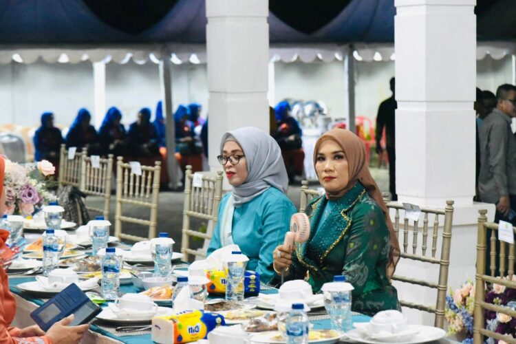 Pj Ketua TP PKK Kota Kendari Hadiri Gala Dinner Jambore PKK Tingkat Provinsi