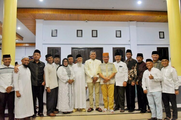 Pemkot Kendari Buka Puasa Bersama Lembaga Budaya Muna
