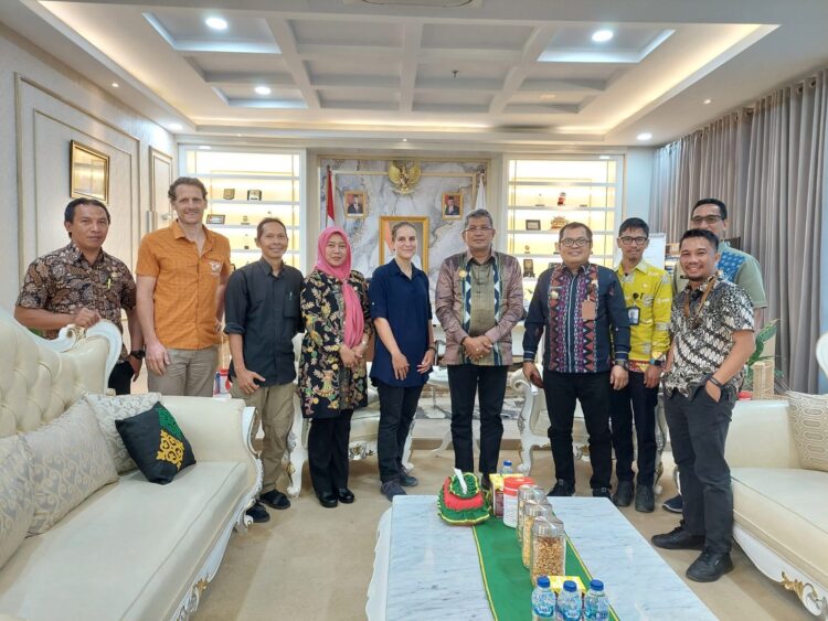 Mengawali Perubahan: Kerjasama Naturevolution dan Pemerintah Kota Kendari untuk Pengelolaan Sampah yang Lebih Baik