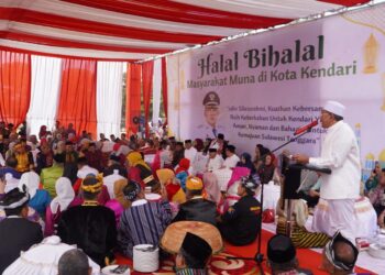 Pj Wali Kota Halal Bihalal bersama Masyarakat Muna di Kota Kendari, Ribuan Warga Hadir