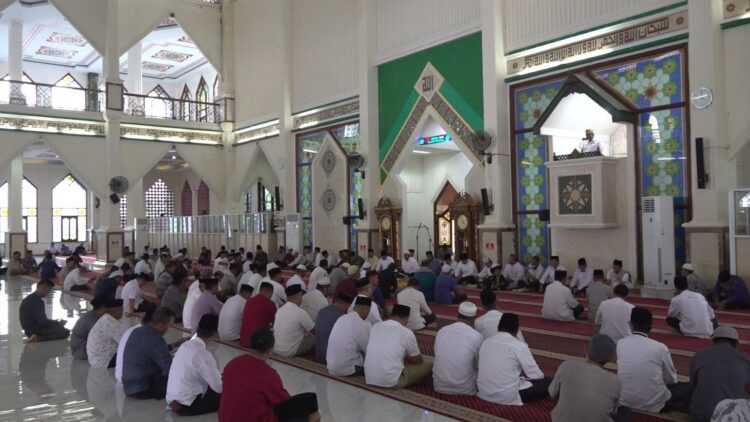 Pemkot Kendari Sambut HUT ke-193 Kota Kendari Dengan Zikir Akbar