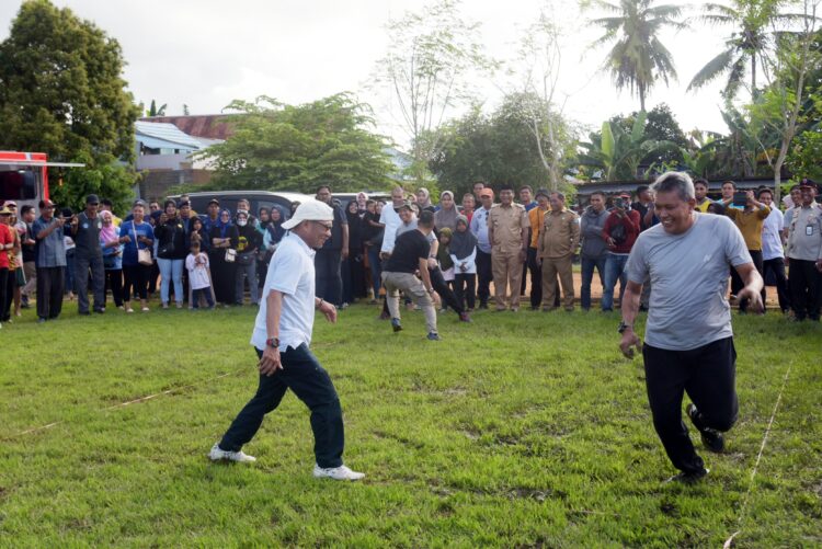 Pj Wali Kota dan Kepala OPD Bermain Gala Asin Rayakan HUT ke 193 Kota Kendari