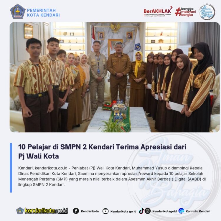 10 Pelajar di SMPN 2 Kendari Terima Apresiasi dari Pj Wali Kota
