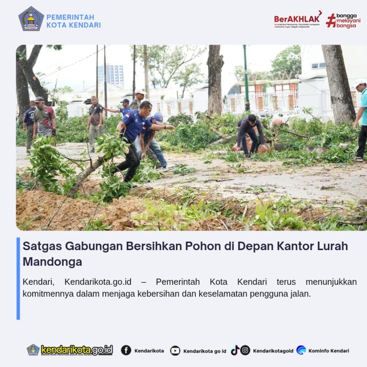 Satgas Gabungan Bersihkan Pohon di Depan Kantor Lurah Mandonga