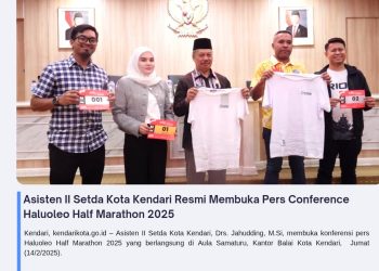 Asisten II Setda Kota Kendari Resmi Membuka Pers Conference Haluoleo Half Marathon 2025
