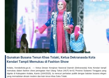Gunakan Busana Tenun Khas Tolaki, Ketua Dekranasda Kota Kendari Tampil Memukau di Fashion Show