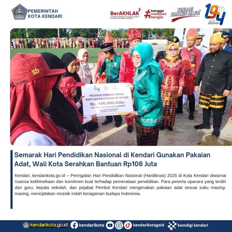 Semarak Hari Pendidikan Nasional di Kendari Gunakan Pakaian Adat, Wali Kota Serahkan Bantuan Rp106 Juta