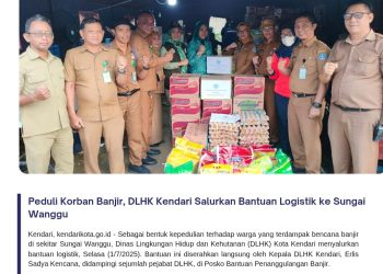 Peduli Korban Banjir, DLHK Kendari Salurkan Bantuan Logistik ke Sungai Wanggu