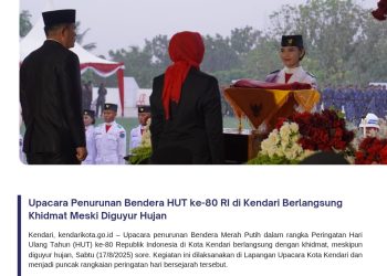 Upacara Penurunan Bendera HUT ke-80 RI di Kendari Berlangsung Khidmat Meski Diguyur Hujan