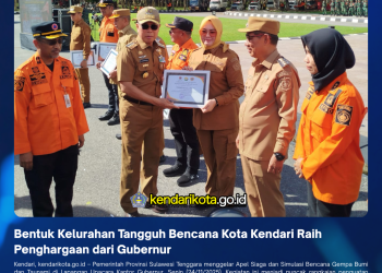 Bentuk Kelurahan Tangguh Bencana Kota Kendari Raih Penghargaan dari Gubernur