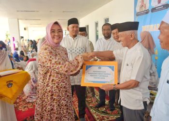Pemkot Kendari Salurkan Hibah Daerah 2025, Tegaskan Komitmen Transparansi dan Akuntabilitas