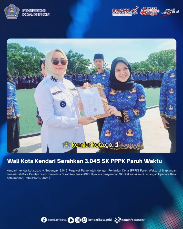 Wali Kota Kendari Serahkan 3.045 SK PPPK Paruh Waktu