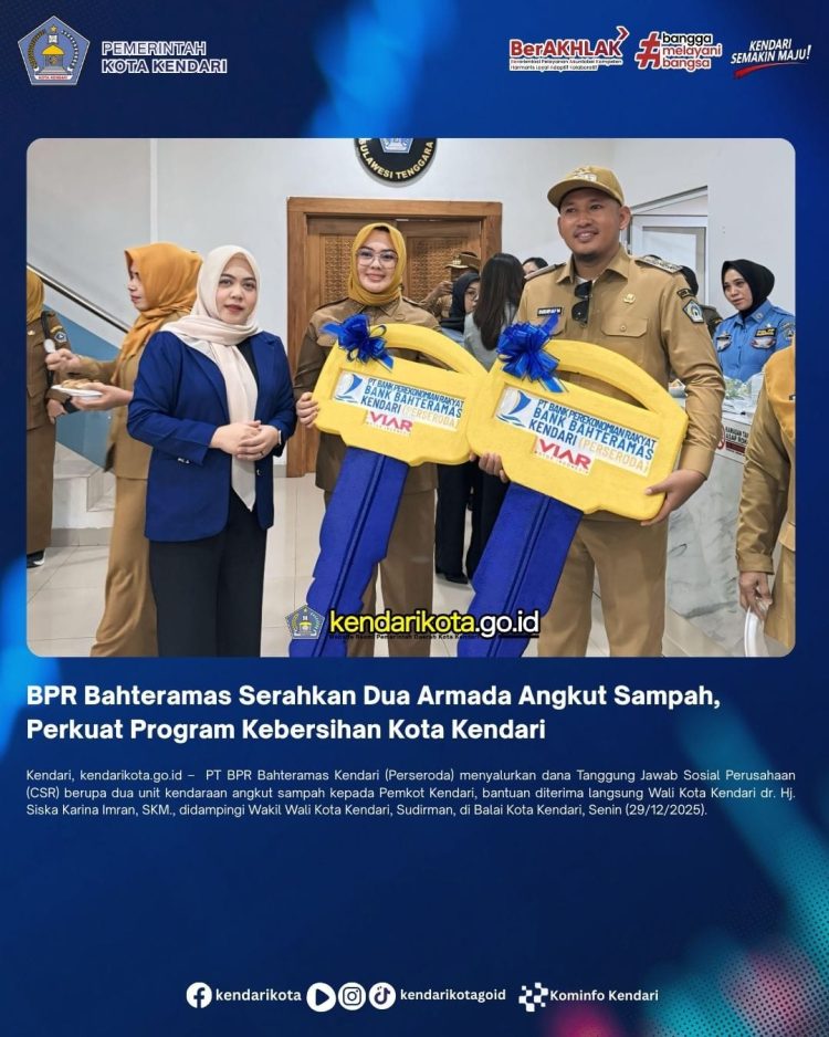 BPR Bahteramas Serahkan Dua Armada Angkut Sampah, Perkuat Program Kebersihan Kota Kendari