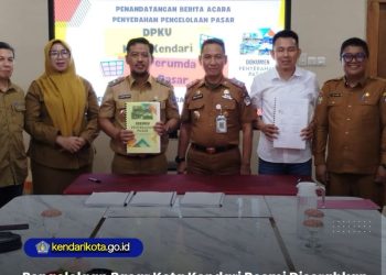Pengelolaan Pasar Kota Kendari Resmi Diserahkan ke Perumda, Mulai Berlaku 1 Januari
