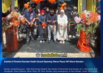 Asisten II Pemkot Kendari Hadiri Grand Opening Tekno Plaza VIP Store Kendari