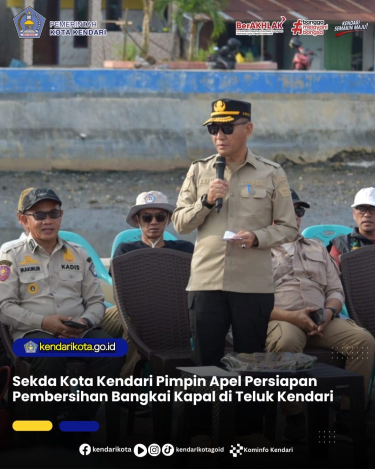 Sekda Kota Kendari Pimpin Apel Persiapan Pembersihan Bangkai Kapal di Teluk Kendari