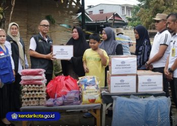 Dinsos Kendari Gerak Cepat Salurkan Bantuan untuk Korban Kebakaran di Mandonga