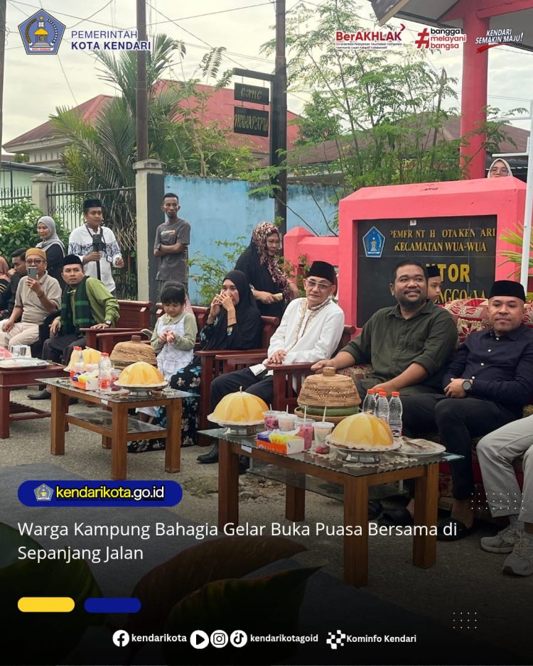 Warga Kampung Bahagia Gelar Buka Puasa Bersama di Sepanjang Jalan