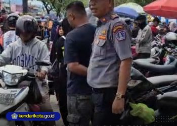 Tarif Parkir Pasar Samping Korem Naik Jadi Rp5.000, Dishub Kendari Sebut Ilegal