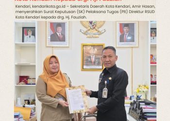 ‎Sekda Kendari Serahkan SK Plt Direktur RSUD Kota Kendari kepada drg. Hj. Fauziah‎