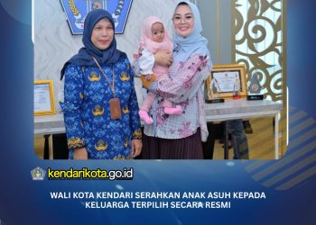 Wali Kota Kendari Serahkan Anak Asuh kepada Keluarga Terpilih Secara Resmi