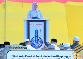 Wali Kota Kendari Salat Idul Adha di Lapangan Torada, Ajak Warga Perkuat Kepedulian Sosial