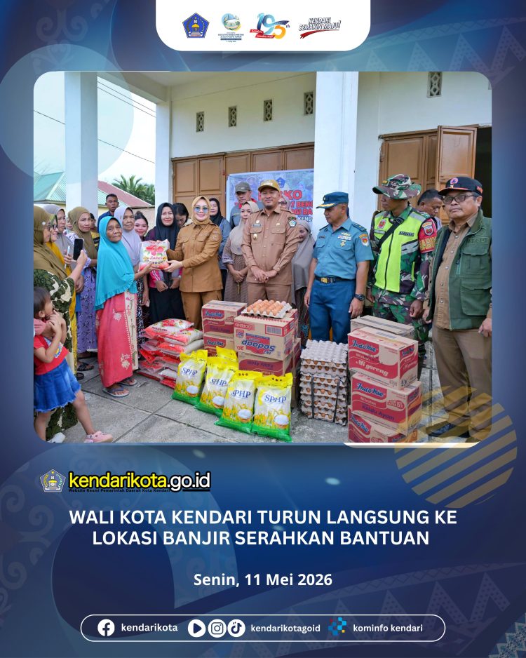 Wali Kota Kendari Turun Langsung ke Lokasi Banjir Serahkan Bantuan