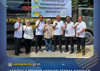 Asisten II Pemkot Kendari Terima Bantuan Pangan untuk Korban Banjir dari Pemerintah Pusat