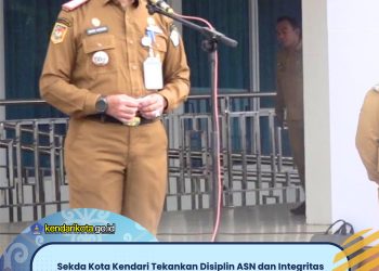Sekda Kota Kendari Tekankan Disiplin ASN dan Integritas Pelayanan saat Pimpin Apel Gabungan
