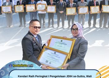 Kendari Raih Peringkat I Pengelolaan JDIH se-Sultra, Wali Kota Siska Terima Dua Penghargaan Kemenkum